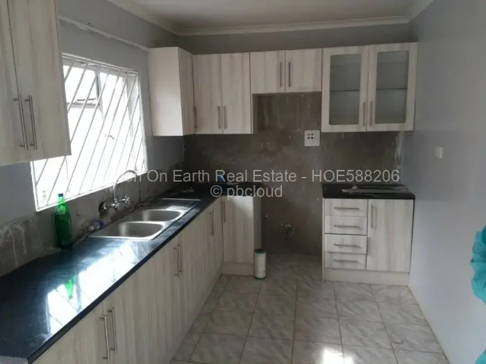 4 Bedroom House to Rent in Springvale, Ruwa