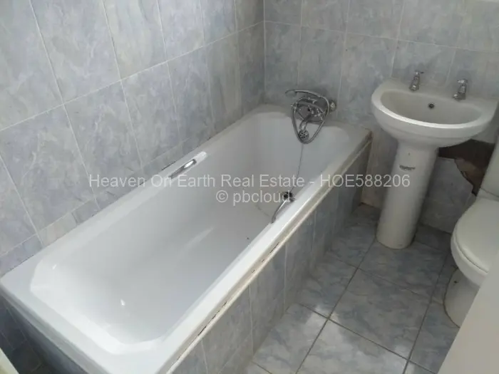 4 Bedroom House to Rent in Springvale, Ruwa