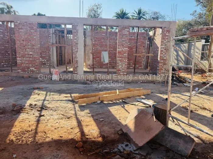 Townhouse/Complex/Cluster for Sale in Highlands, Harare