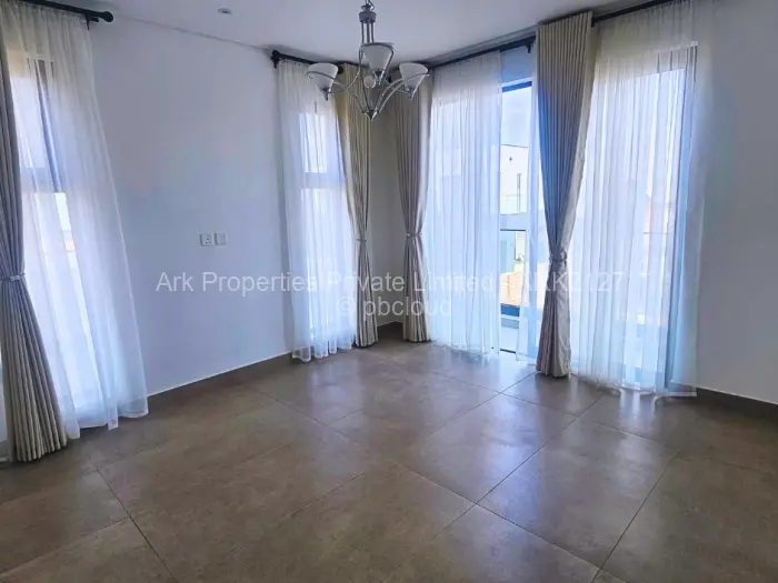 Flat/Apartment to Rent in Mount Pleasant