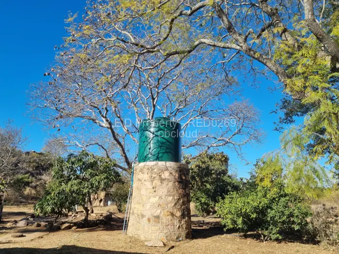 6 Bedroom House for Sale in Fortunes Gate, Bulawayo