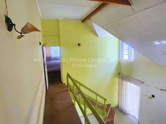 4 Bedroom Cottage/Garden Flat to Rent in Borrowdale
