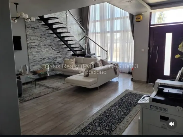 Townhouse/Cluster for Sale in Highlands, Harare