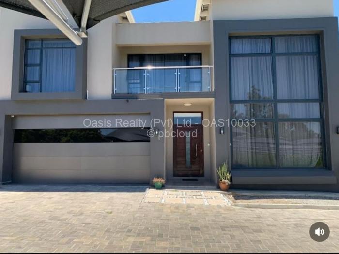 Townhouse/Cluster for Sale in Highlands, Harare