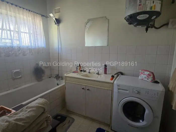2 Bedroom House for Sale in Burnside, Bulawayo