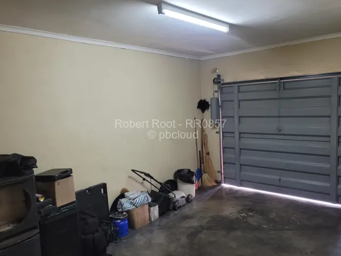 Townhouse/Cluster for Sale in Greendale, Harare