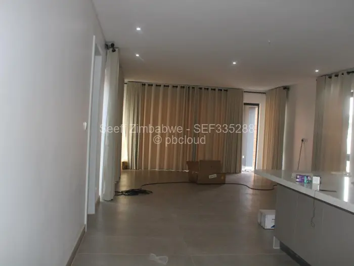 Townhouse/Complex/Cluster to Rent in Borrowdale West