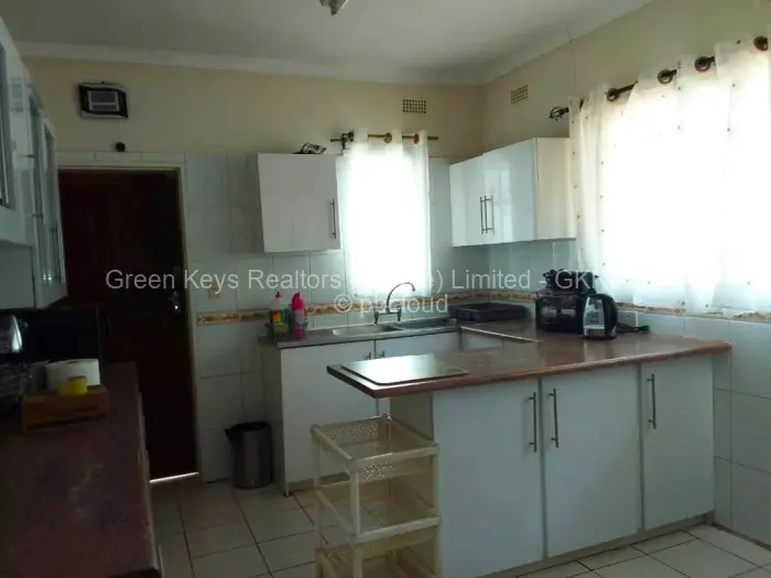 4 Bedroom House for Sale in Chisipite, Harare