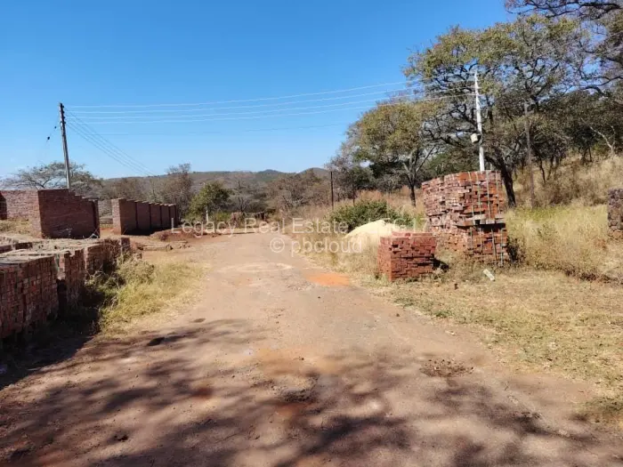 Townhouse/Complex/Cluster for Sale in Shawasha Hills, Harare