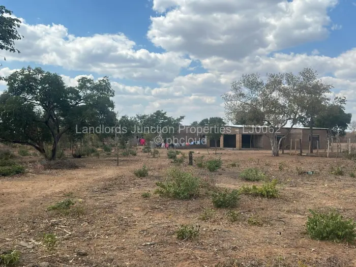 Farm/Plot for Sale in Insiza, Insiza