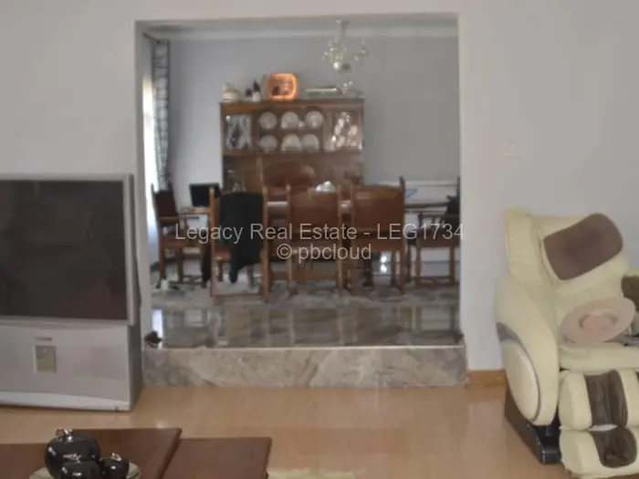 6 Bedroom House for Sale in Philadelphia, Harare