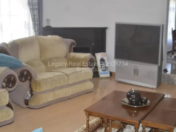 6 Bedroom House for Sale in Philadelphia, Harare