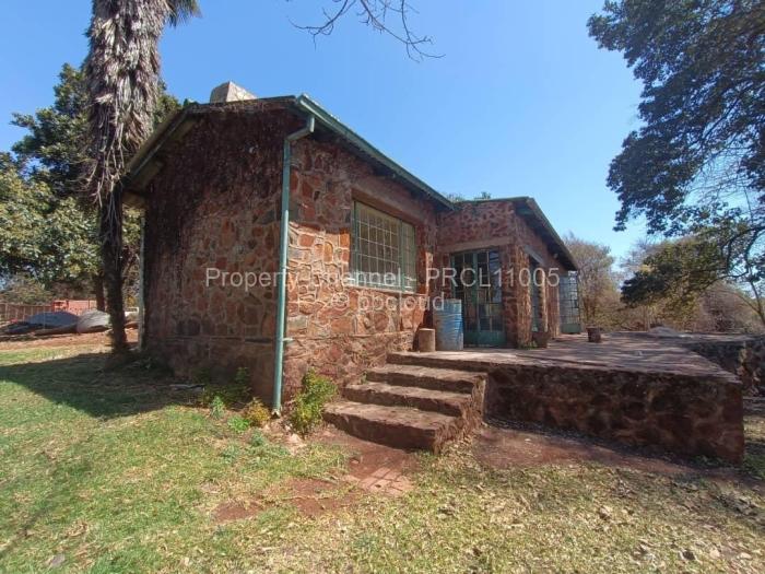 2 Bedroom Cottage/Garden Flat to Rent in Glen Forest, Harare
