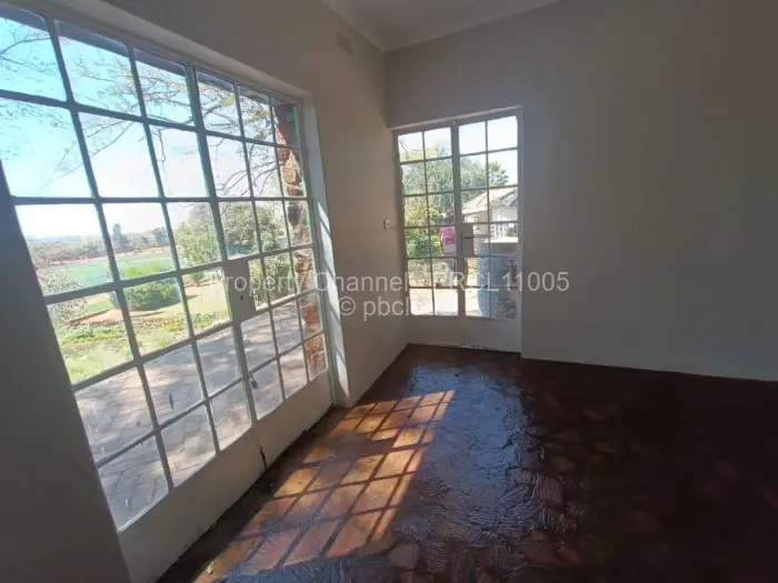 2 Bedroom Cottage/Garden Flat to Rent in Glen Forest
