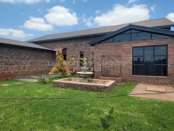 4 Bedroom House for Sale in Gletwin Park, Harare