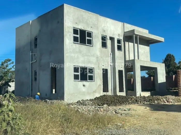 Townhouse/Cluster for Sale in Quinnington, Harare