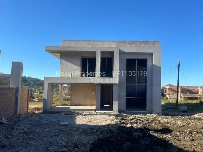 Townhouse/Cluster for Sale in Quinnington, Harare