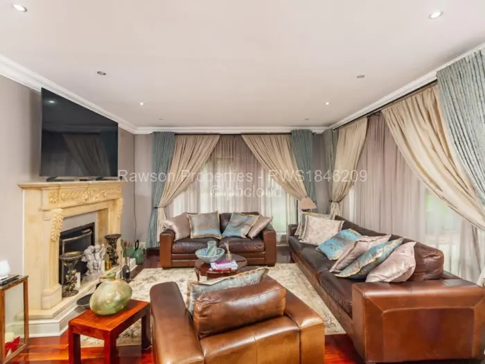 6 Bedroom House for Sale in Mount Pleasant, Harare