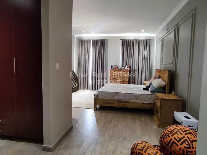 4 Bedroom House to Rent in Sandton Park