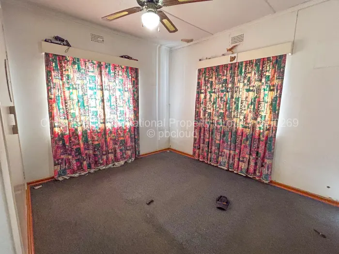 Office to Rent in Famona, Bulawayo