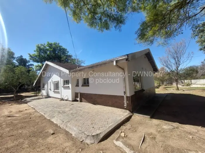 3 Bedroom House for Sale in Burnside, Bulawayo