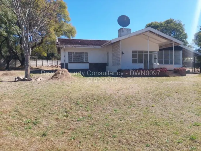 3 Bedroom House for Sale in Burnside, Bulawayo