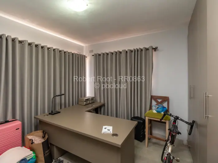 Townhouse/Cluster for Sale in Bluff Hill, Harare