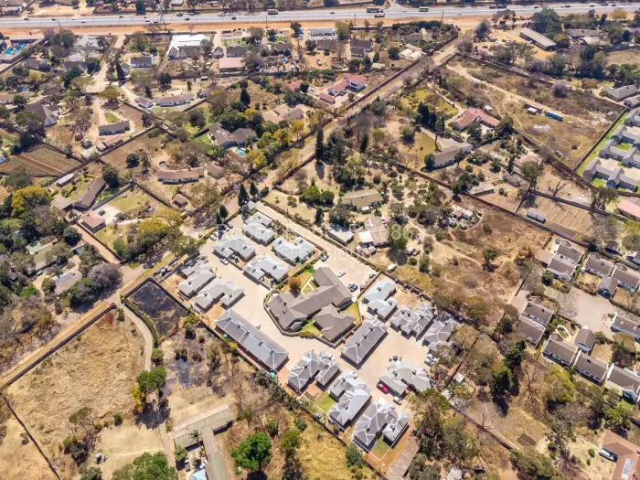 Townhouse/Cluster for Sale in Bluff Hill, Harare