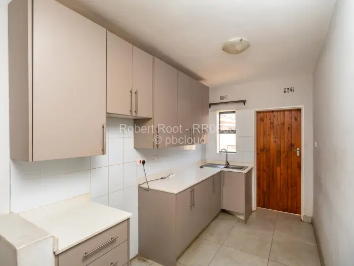 Townhouse/Cluster for Sale in Bluff Hill, Harare