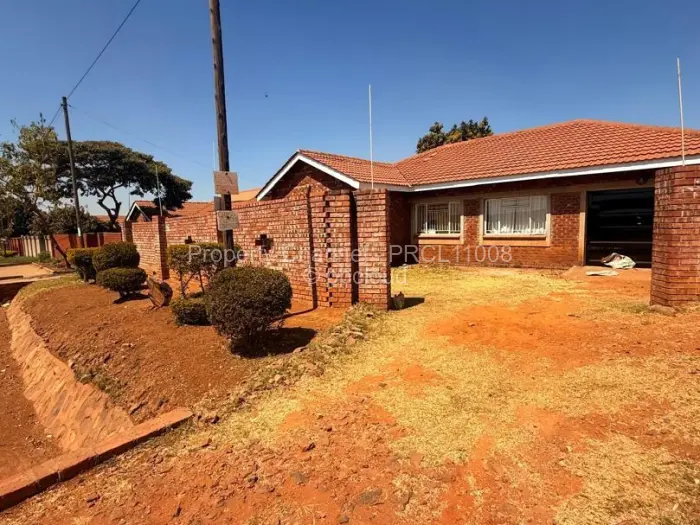 House for Sale in Glaudina, Harare