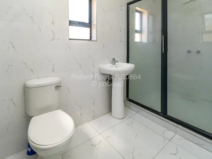 Townhouse/Cluster for Sale in Bluff Hill, Harare