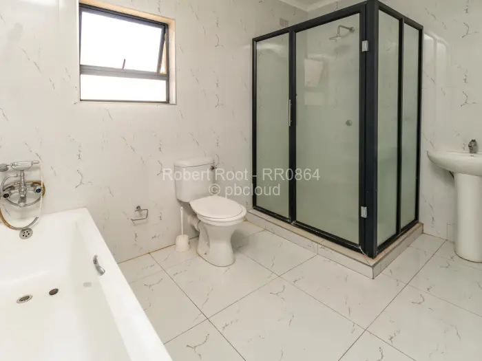 Townhouse/Cluster for Sale in Bluff Hill, Harare