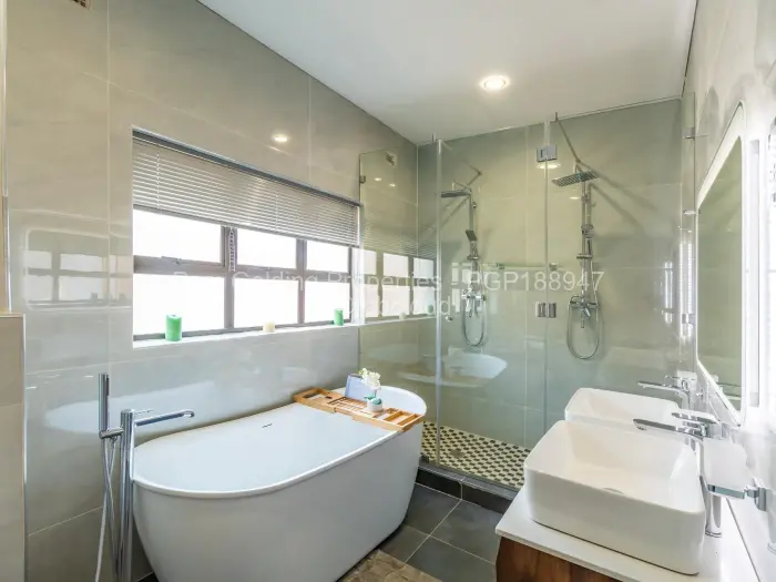 Townhouse/Complex/Cluster to Rent in Mount Pleasant