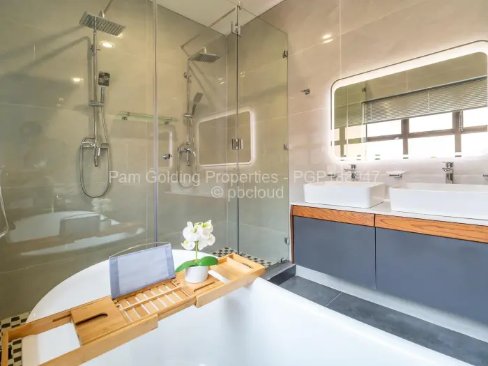 Townhouse/Complex/Cluster to Rent in Mount Pleasant