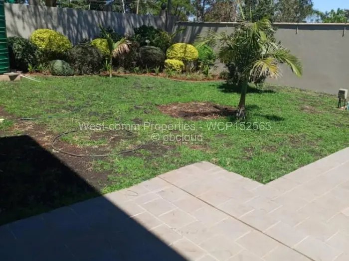 Townhouse/Complex/Cluster to Rent in Borrowdale