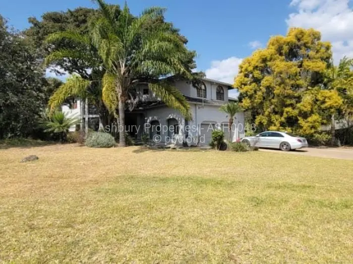 6 Bedroom House for Sale in Glen Lorne, Harare