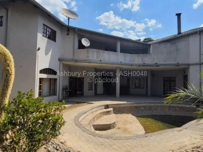 6 Bedroom House for Sale in Glen Lorne, Harare