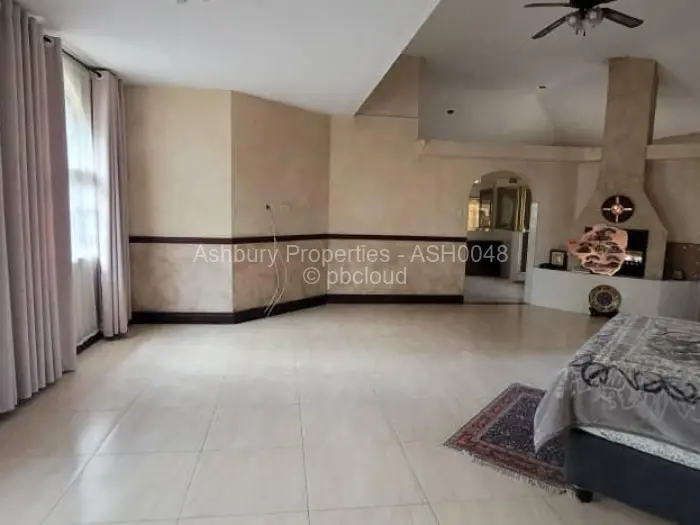 6 Bedroom House for Sale in Glen Lorne, Harare