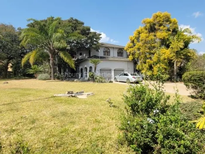 6 Bedroom House for Sale in Glen Lorne, Harare