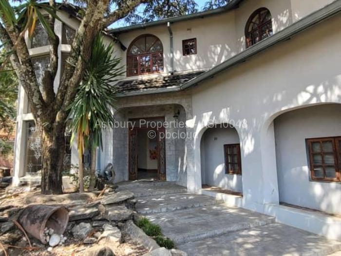 6 Bedroom House for Sale in Glen Lorne, Harare