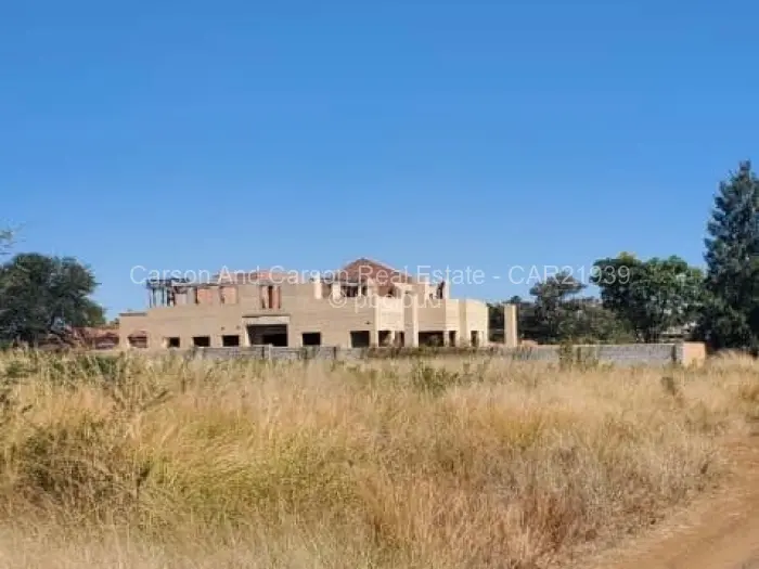 7 Bedroom House for Sale in Matsheumhlope, Bulawayo