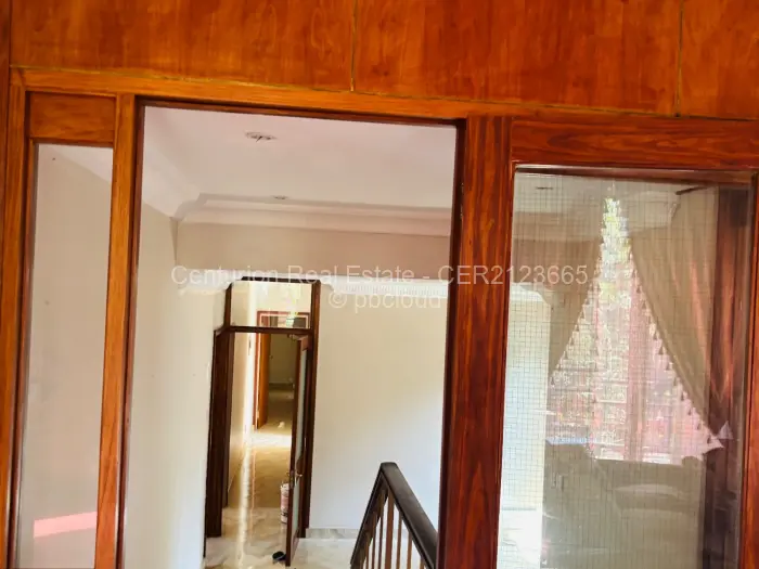 10 Bedroom House to Rent in Greendale North, Harare