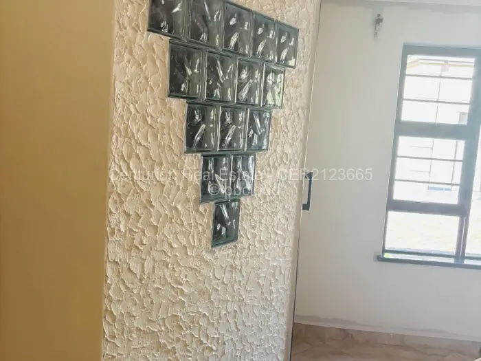 10 Bedroom House to Rent in Greendale North, Harare