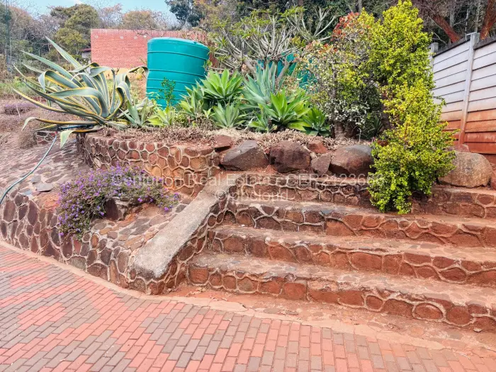 1 Bedroom Cottage/Garden Flat to Rent in Glen Lorne