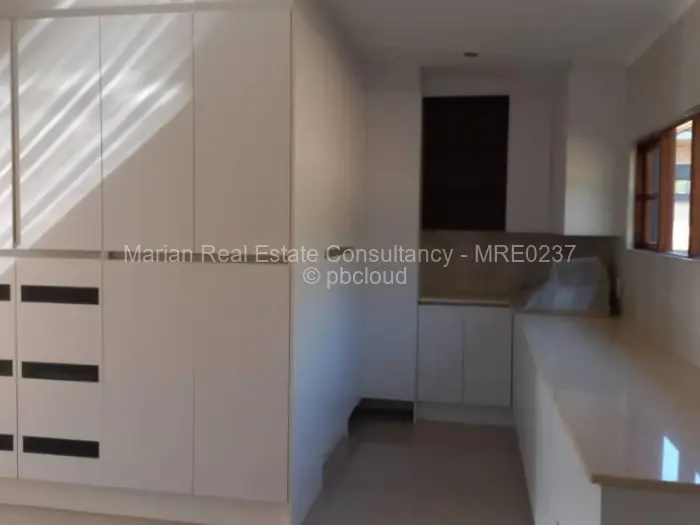 4 Bedroom House for Sale in Hillside Byo, Bulawayo