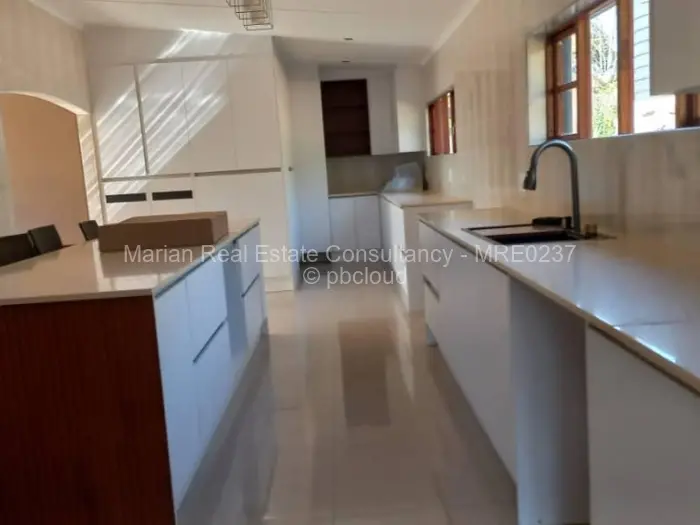 4 Bedroom House for Sale in Hillside Byo, Bulawayo