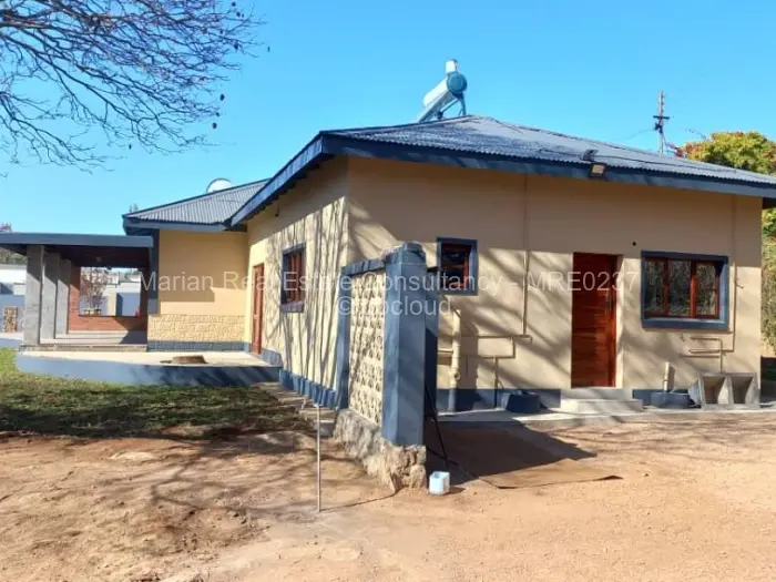 4 Bedroom House for Sale in Hillside Byo, Bulawayo