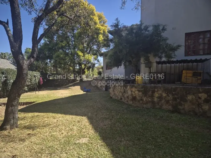 6 Bedroom House for Sale in Glen Lorne, Harare