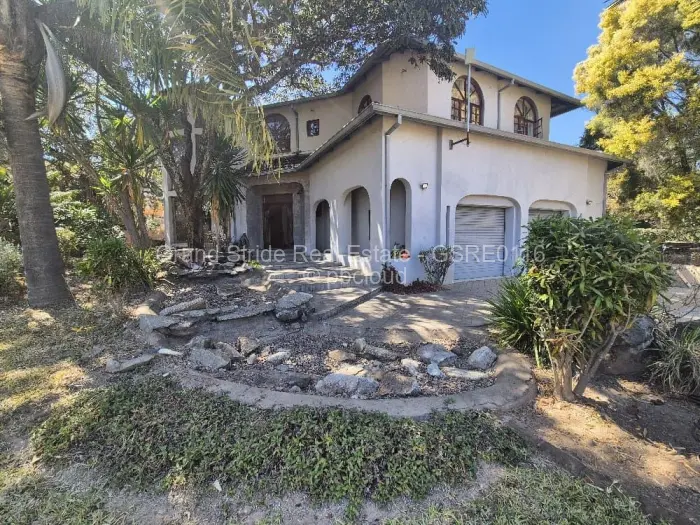 6 Bedroom House for Sale in Glen Lorne, Harare