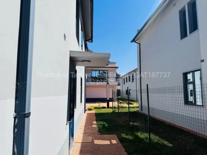 Townhouse/Complex/Cluster for Sale in Vainona, Harare